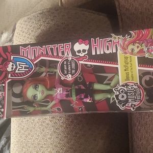 Monster high Venus mcflytrap music festival